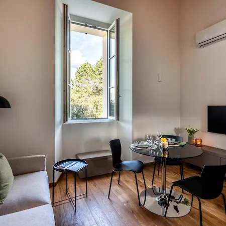 Apartamento Maderni Breathtaking - By Myhomeincomo *